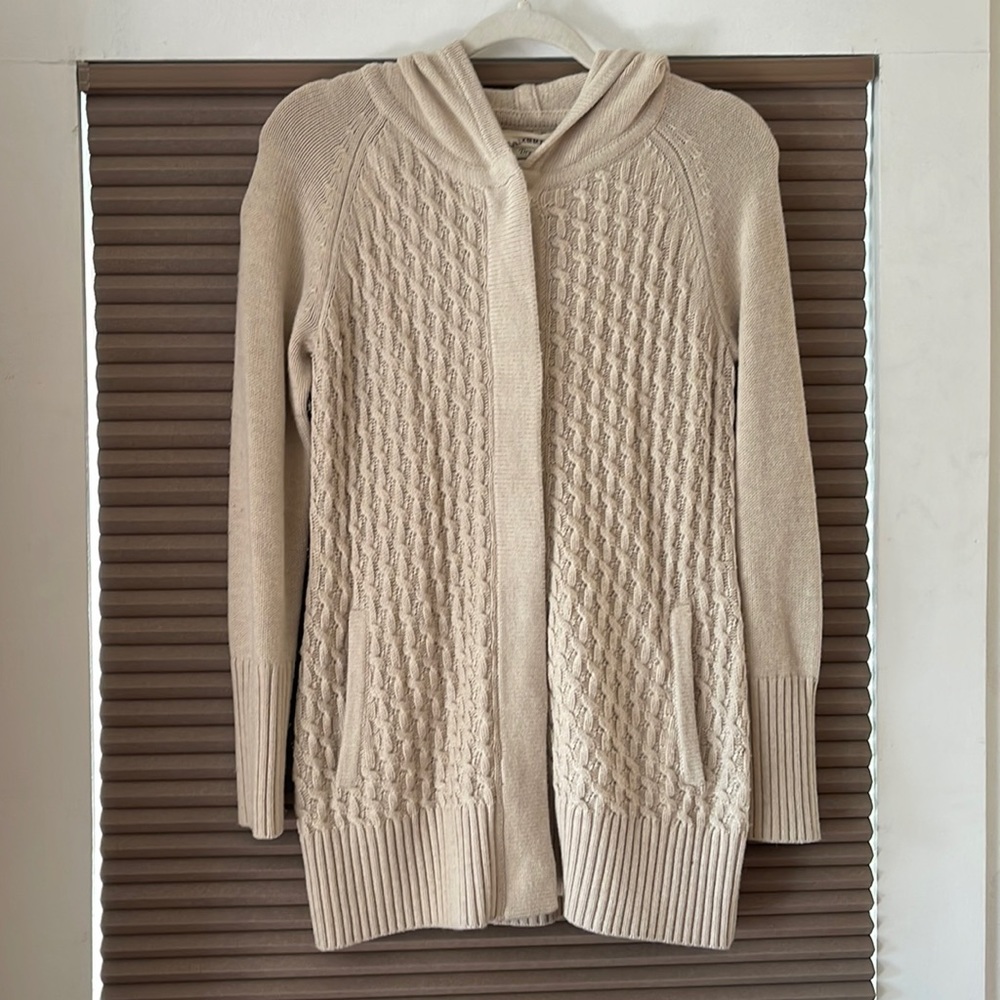 NWOT Cambridge Dry Goods Wool Sweater size M
